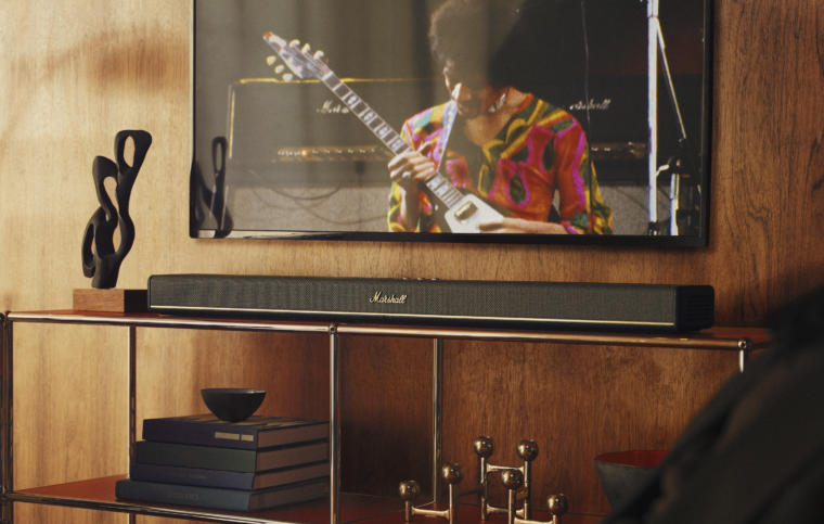 marshall heston 120 black lifestyle product 1 768x584